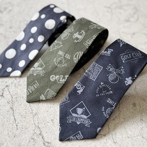 Men’s Neck Tie, a project by Tara Reed